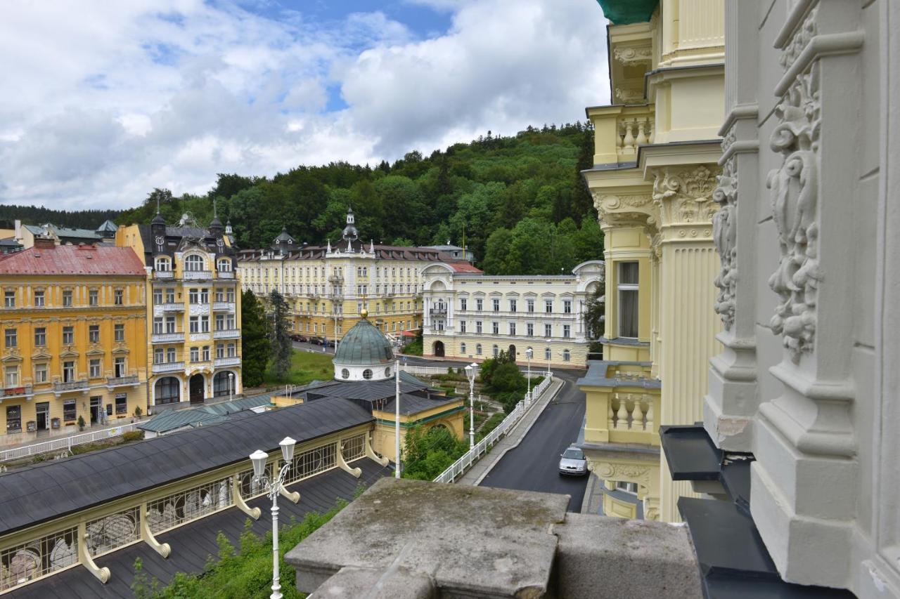 Kolonada Luxury 3 Bedroom Apartment Manes Marianske Lazne Exterior foto