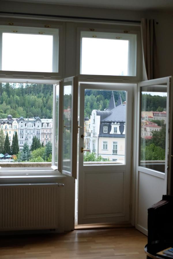 Kolonada Luxury 3 Bedroom Apartment Manes Marianske Lazne Exterior foto