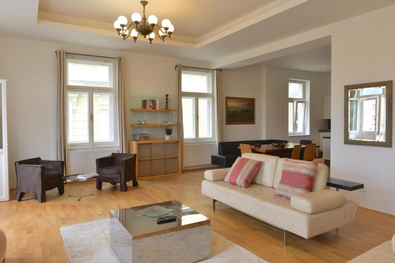 Kolonada Luxury 3 Bedroom Apartment Manes Marianske Lazne Exterior foto